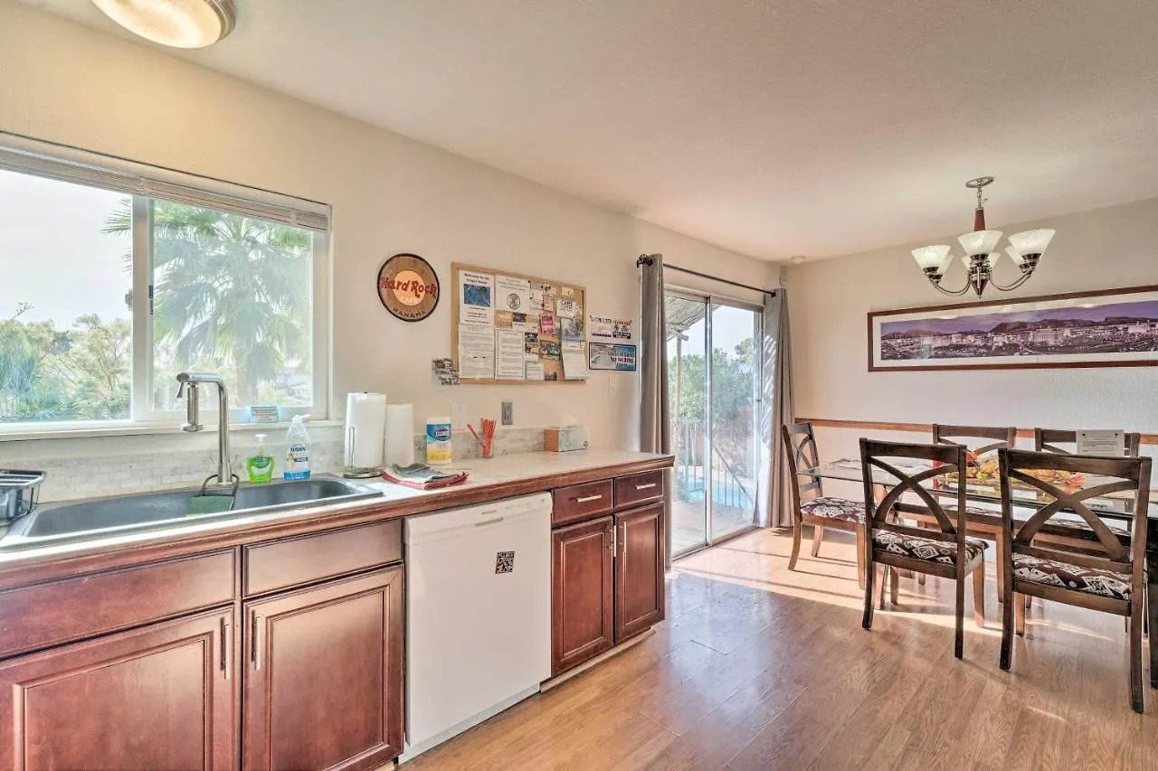 Vegas Oasis Home With Pool And Spa 7 Miles To Strip لاس فيغاس بيت للعطل