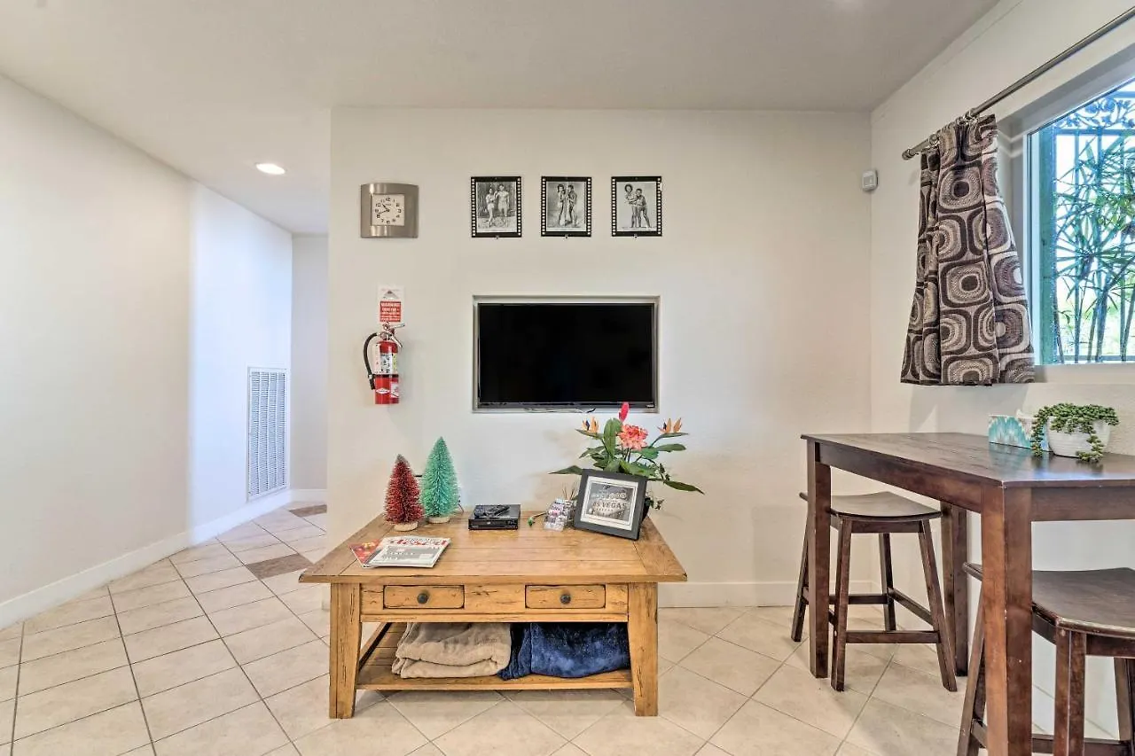 Vegas Oasis Home With Pool And Spa 7 Miles To Strip Las Vegas 0*,