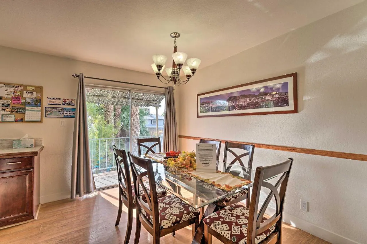 Vegas Oasis Home With Pool And Spa 7 Miles To Strip 라스베이거스 미국